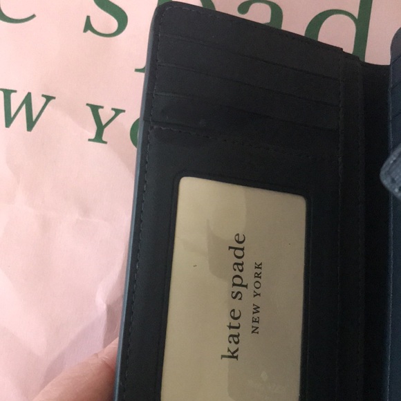 Kate Spade wallet- like new - Picture 3 of 7